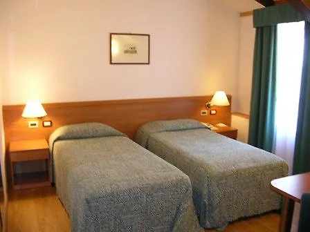 ホテル Monaco 3*