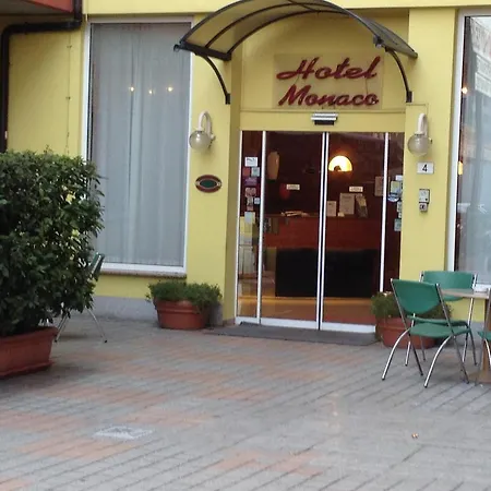 Monaco ホテル 3*
