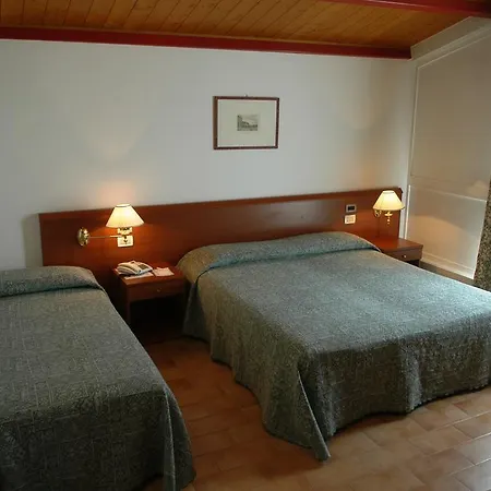 Hotel Monaco 3*