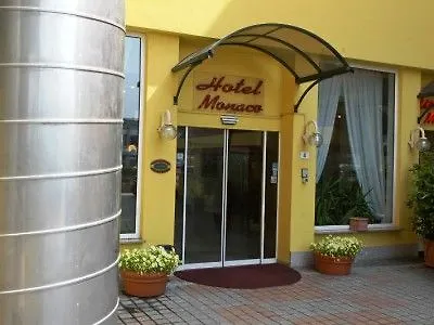 Monaco ホテル