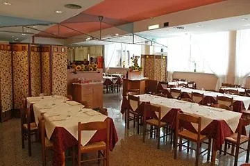 ホテル Monaco 3*