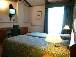 ホテル Monaco 3*